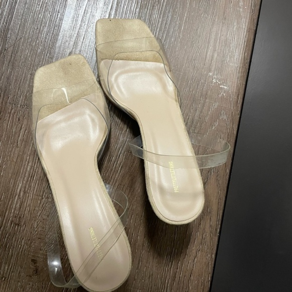 Pretty little thing pump